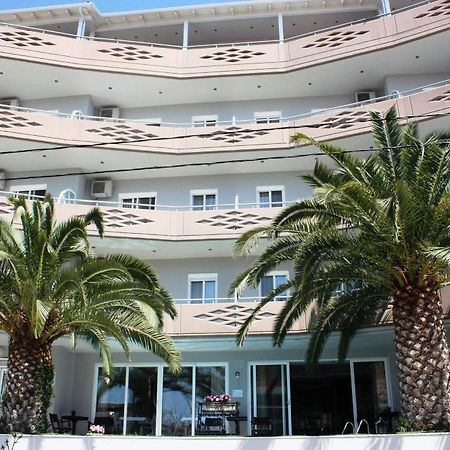 Hotel Cariatis Nea Kallikrateia エクステリア 写真