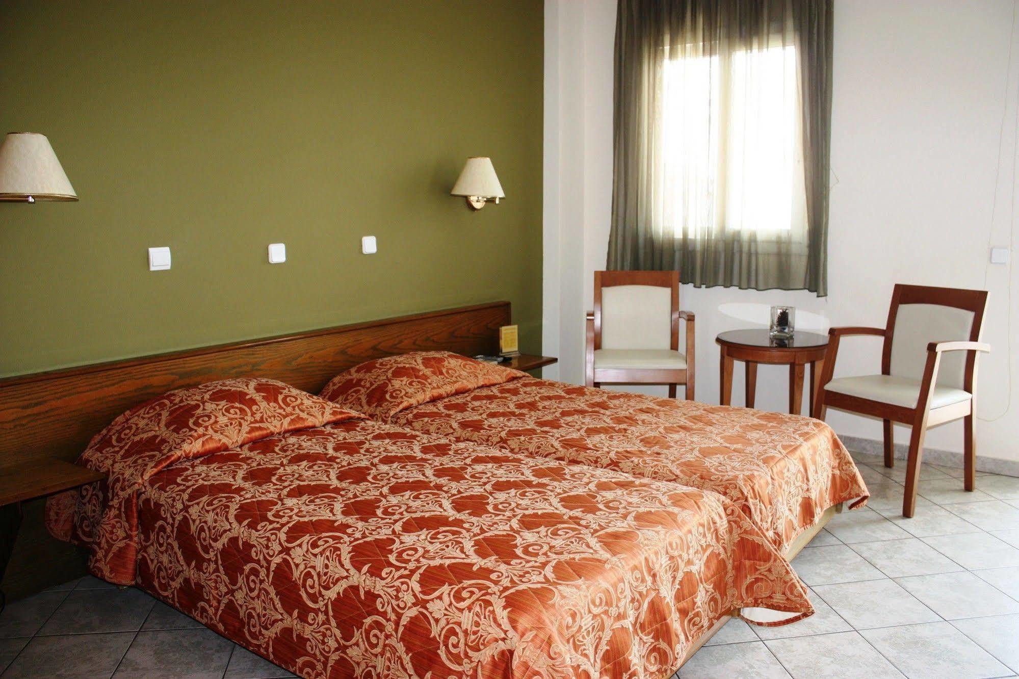 Hotel Cariatis Nea Kallikrateia エクステリア 写真